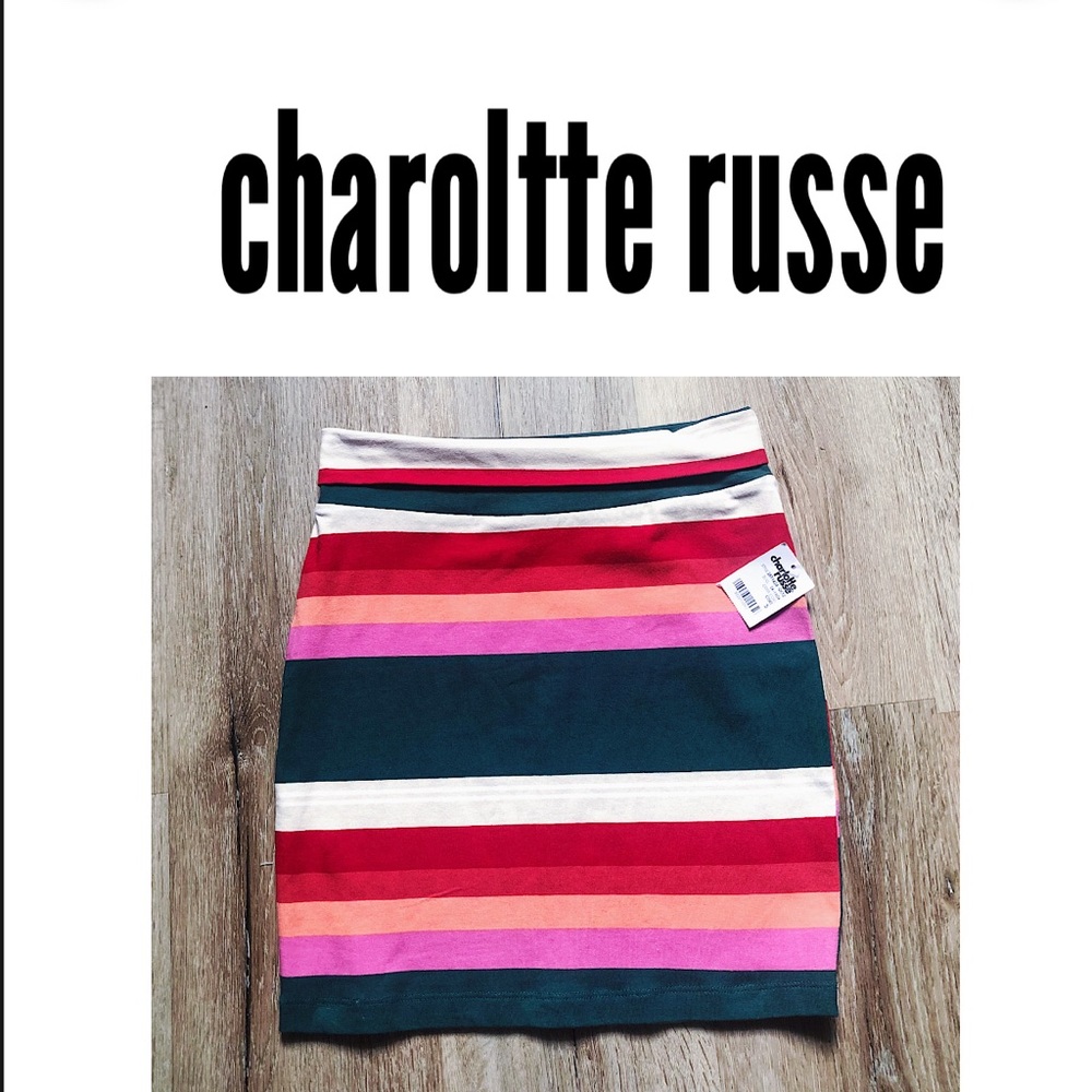 🏷✨ NWT- Charlotte Russe- skirt
